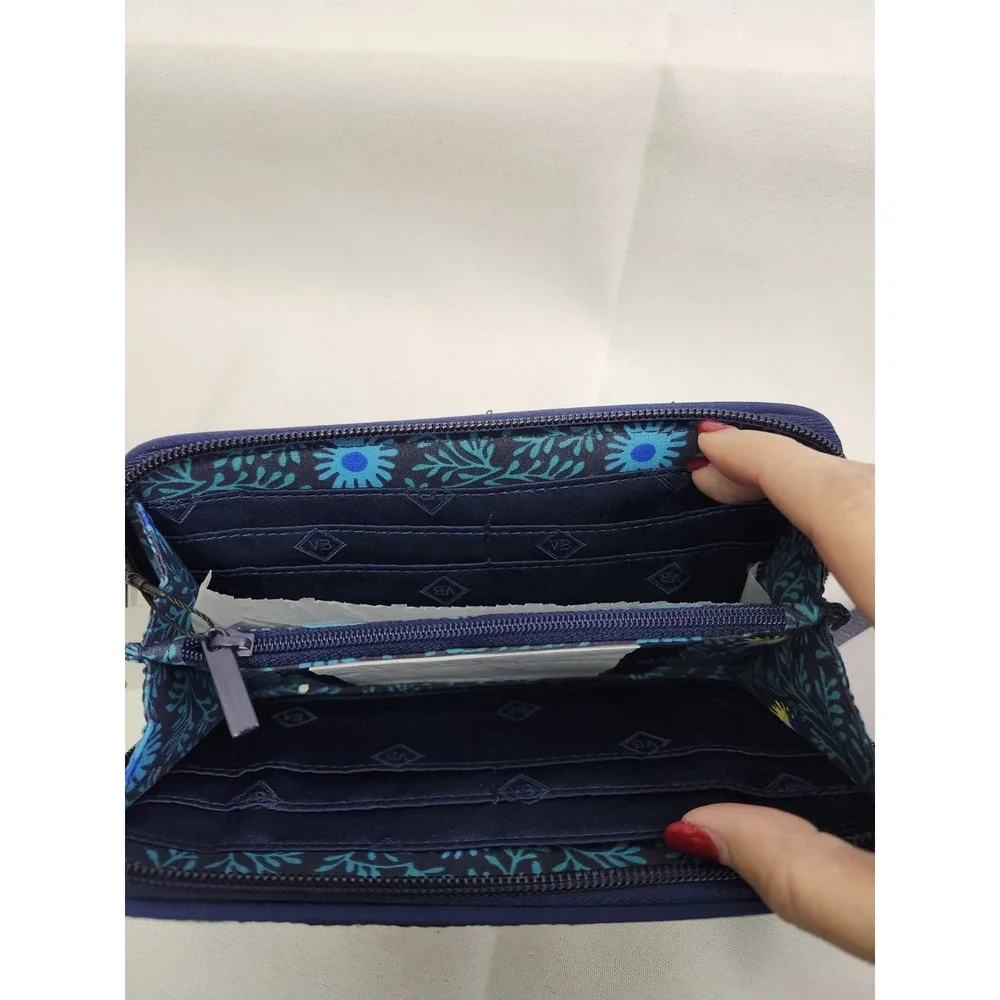 Vera Bradley Zip Accordion Wallet in Moonlight Garden - NWT RFID